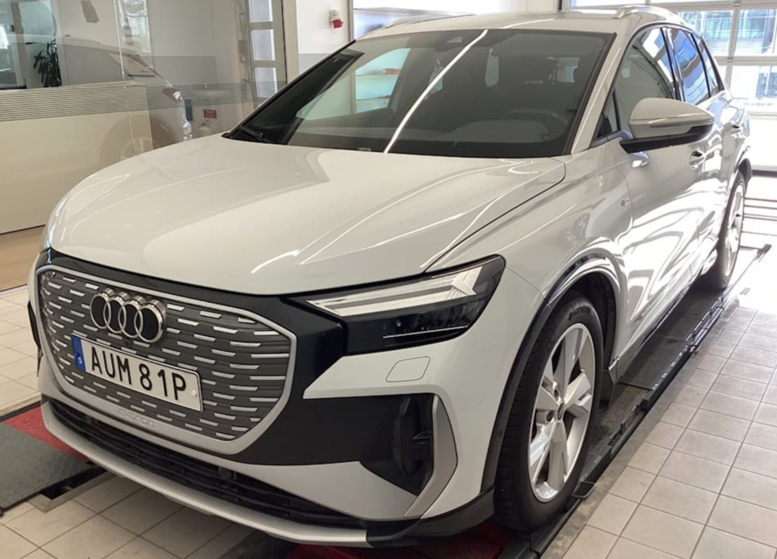 Audi Q4 e-tron 40 S-line