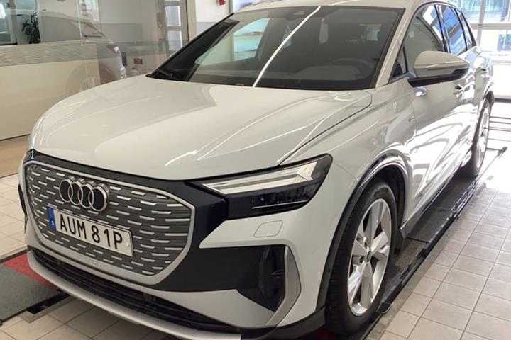 Hvid Audi Q4 e-tron fra 2023