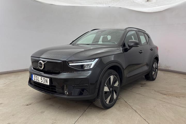 Sort Volvo XC40 fra 2024