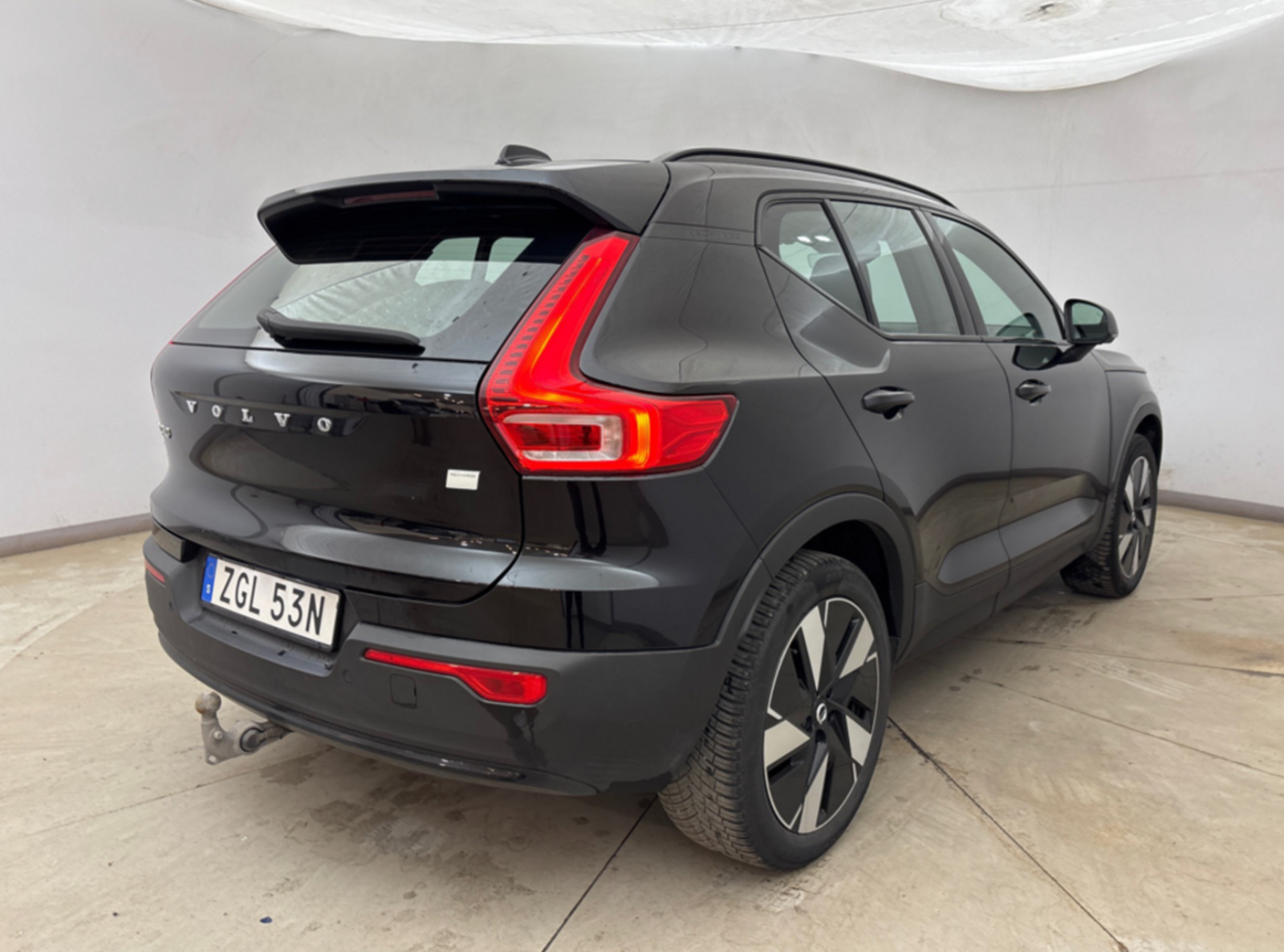 Sort Volvo XC40 fra 2024