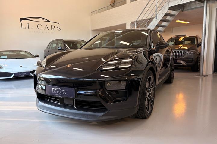 undefined Porsche Macan 4 fra 2026