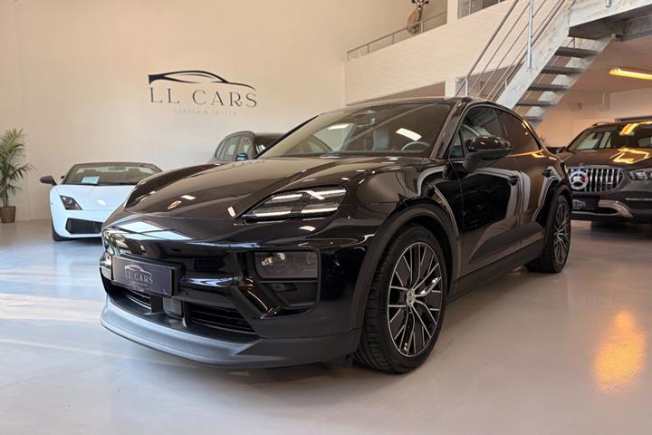 undefined Porsche Macan 4 fra 2026
