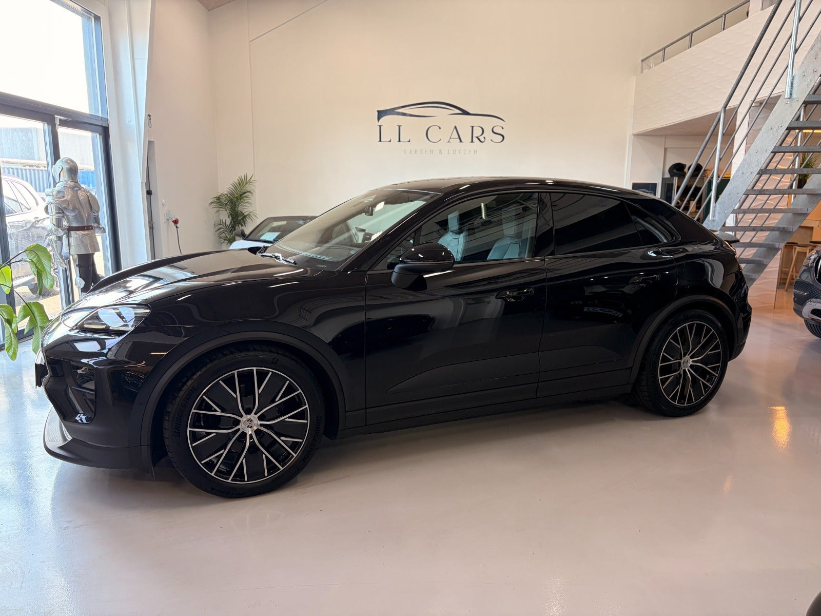 undefined Porsche Macan 4 fra 2026