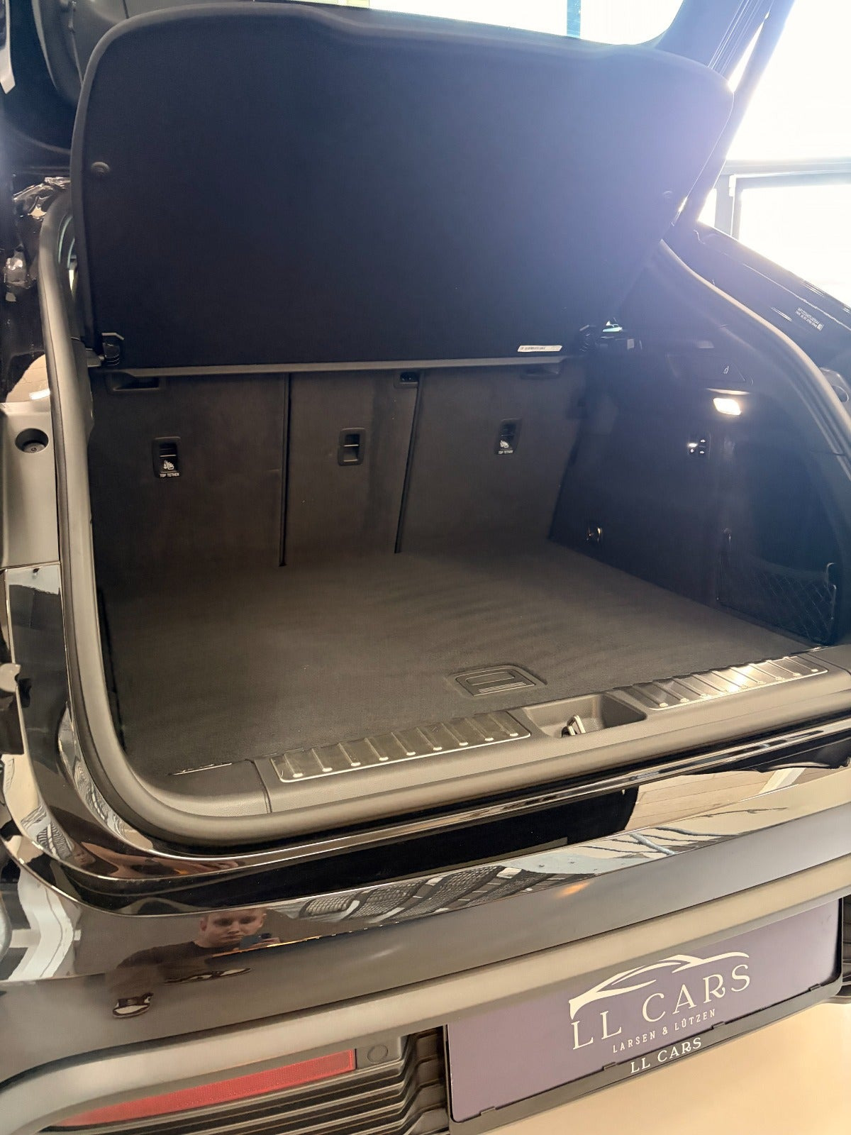 undefined Porsche Macan 4 fra 2026