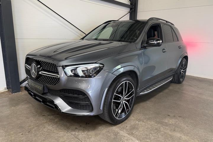 Grå Mercedes GLE400 d fra 2019