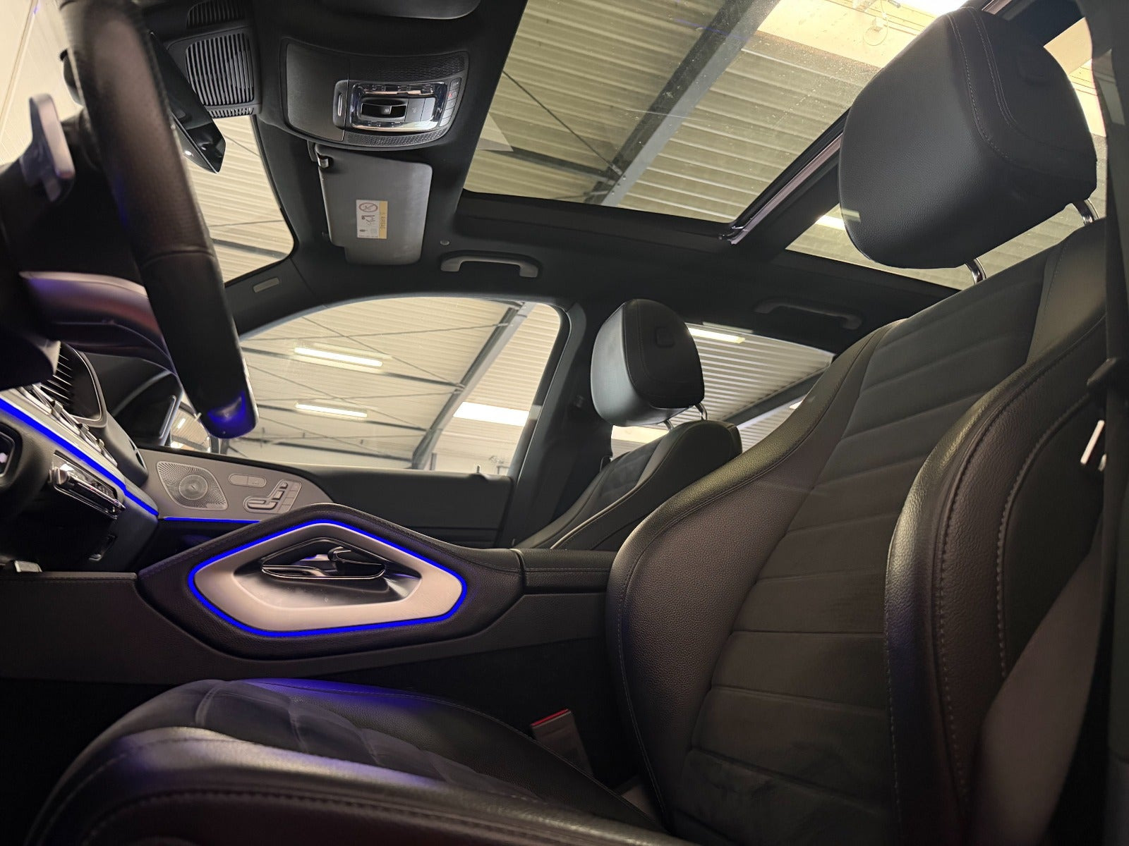 Grå Mercedes GLE400 d fra 2019