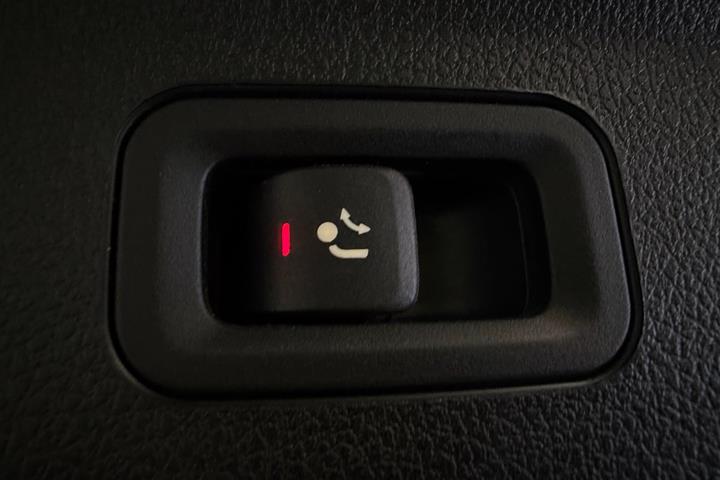 Grå Mercedes GLE400 d fra 2019