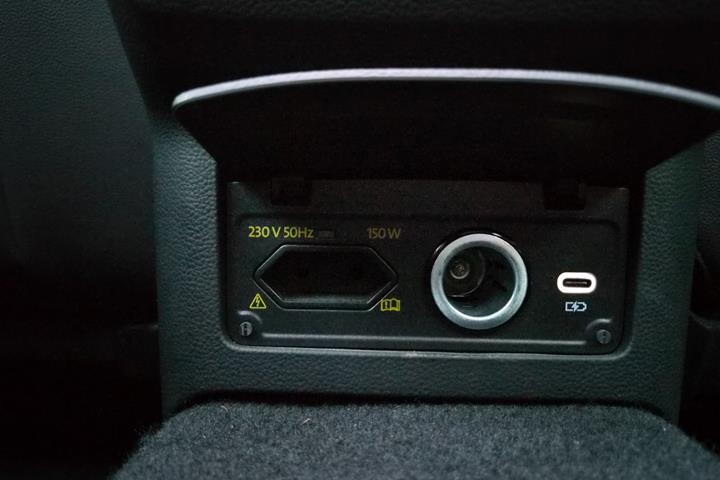 Sort VW Passat fra 2020