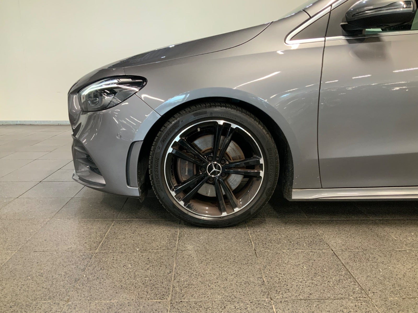 Mercedes B220 d