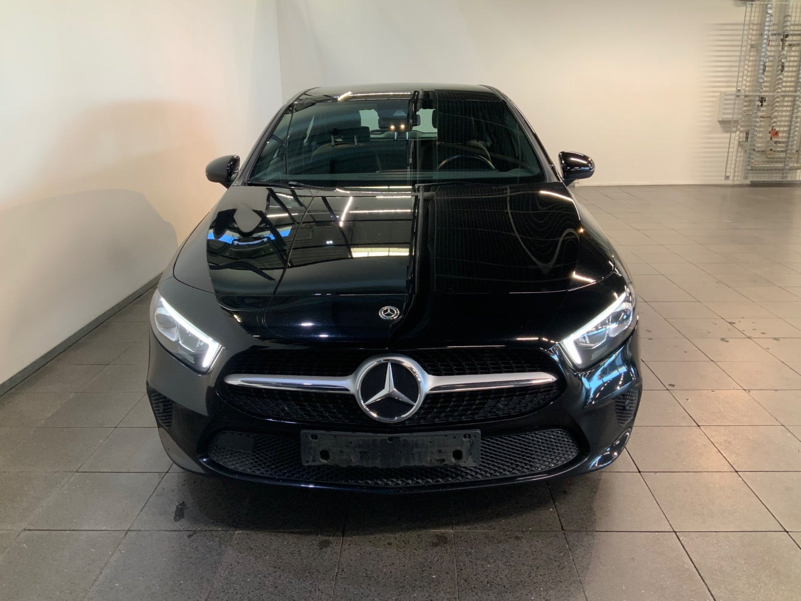Sort Mercedes A180 d fra 2019