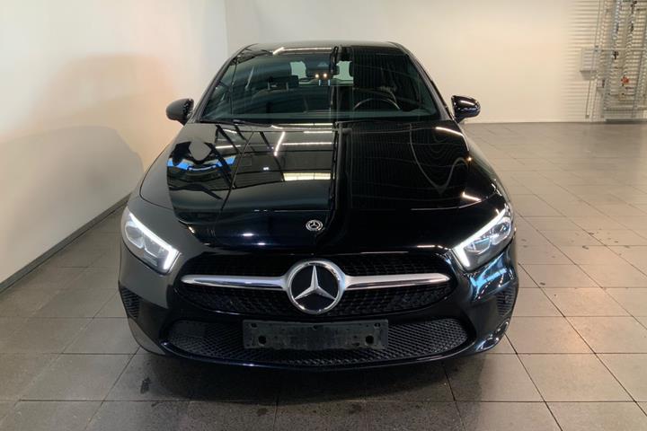 Sort Mercedes A180 d fra 2019