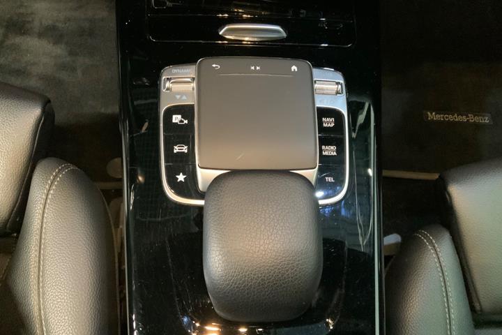 Sort Mercedes A180 d fra 2019