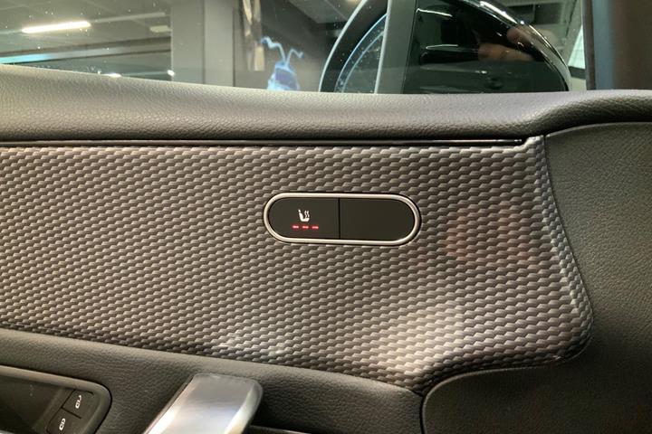 Sort Mercedes A180 d fra 2019