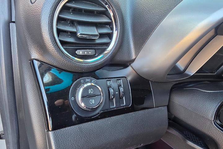 Grå Chevrolet Orlando fra 2013