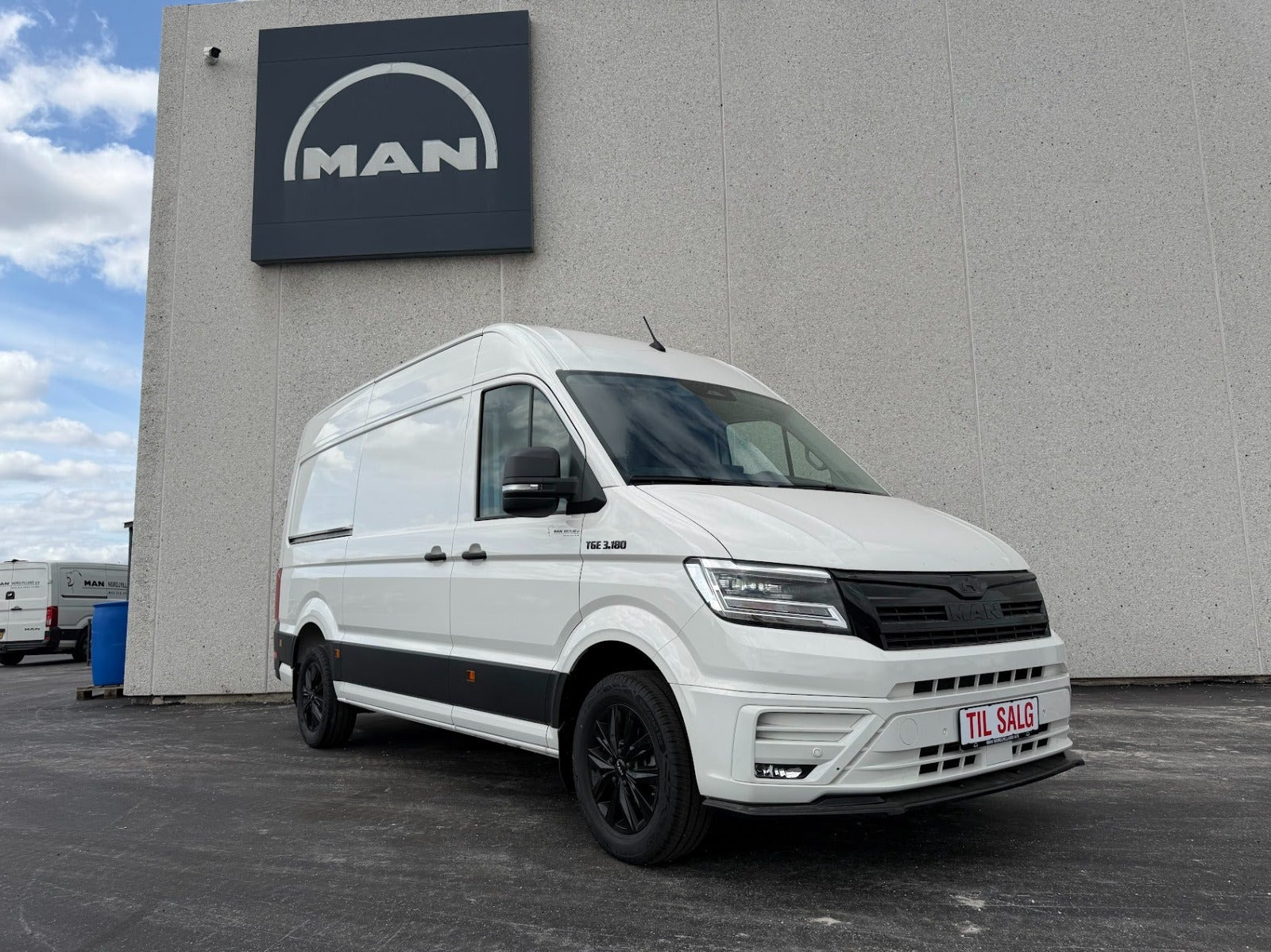 MAN TGE 2,0 3.180 Kassevogn L3H3 aut. FWD