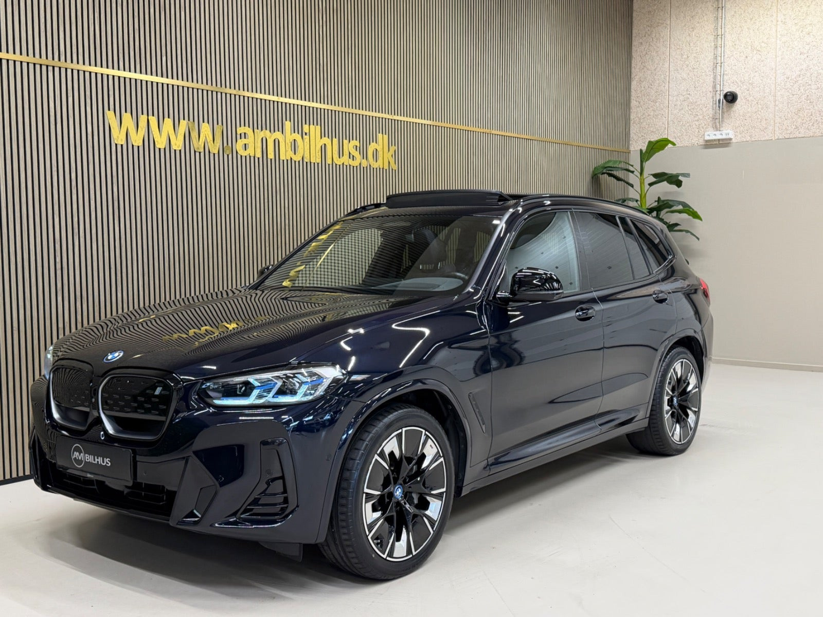 BMW iX3 Charged Plus M-Sport