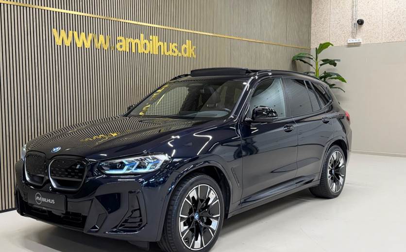 BMW iX3 Charged Plus M-Sport