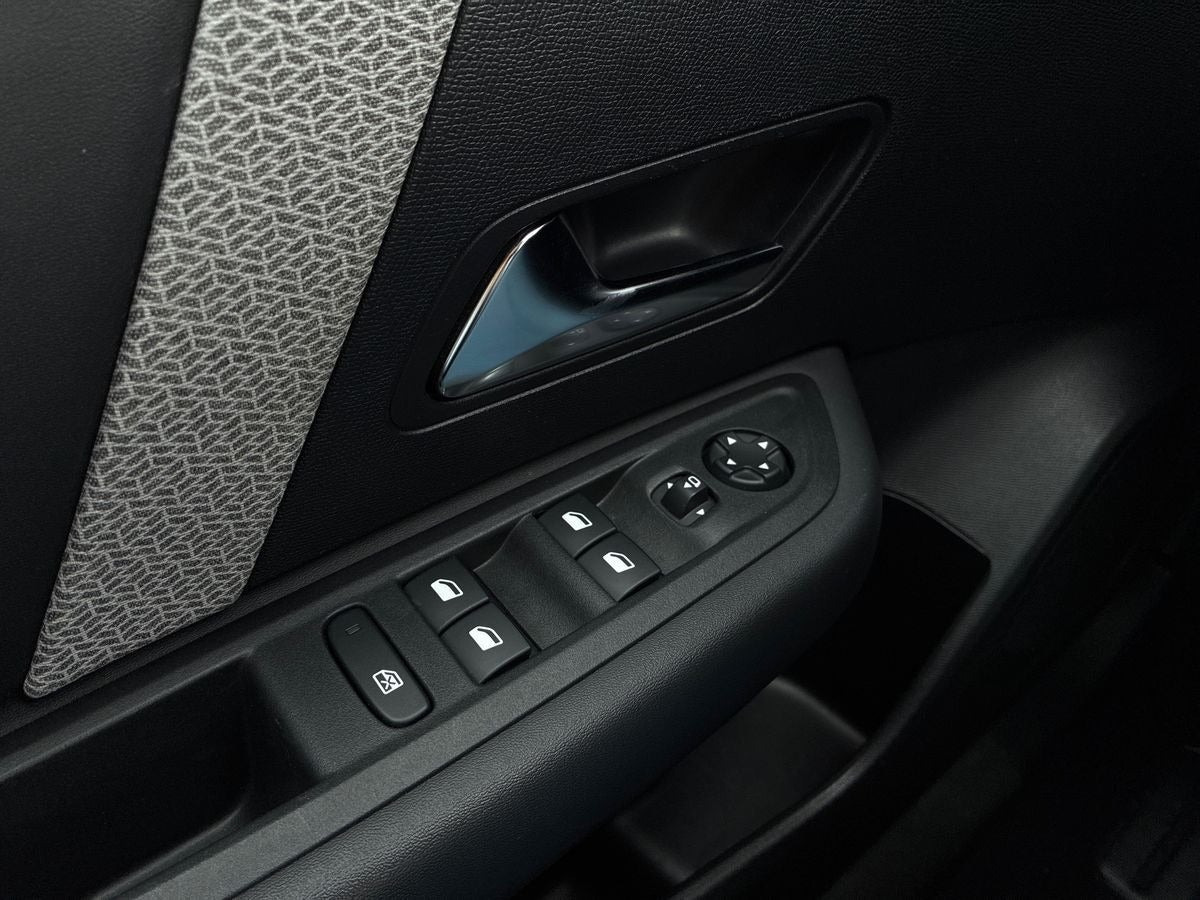 Sort Citroën ë-C4 X fra 2023