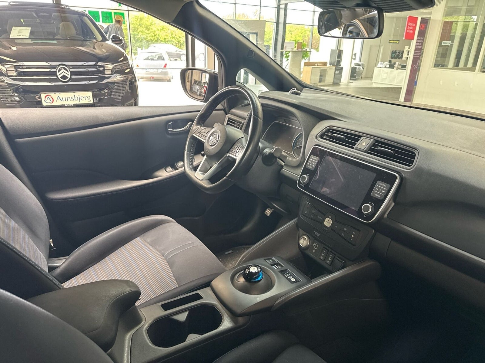 Sort Nissan Leaf fra 2021