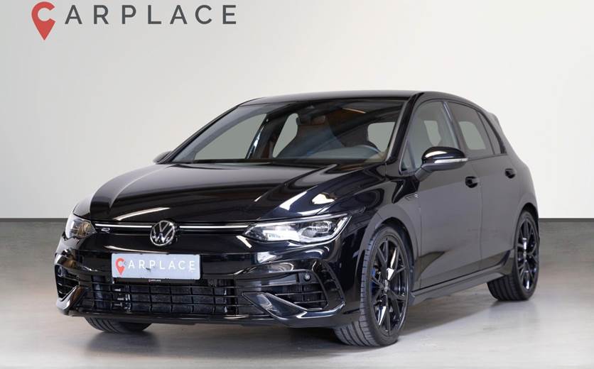 VW Golf VIII 2,0 R DSG 4Motion