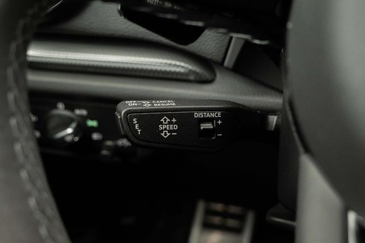 Grå Audi RS3 fra 2020