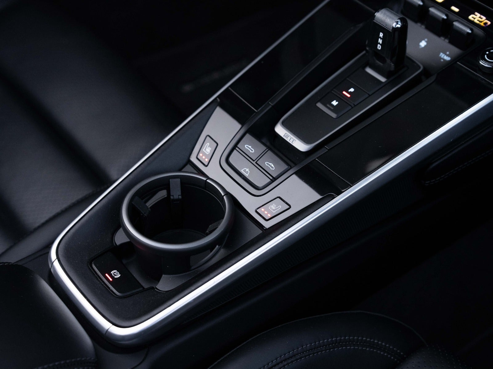 Sort Porsche 911 Carrera 4S fra 2022