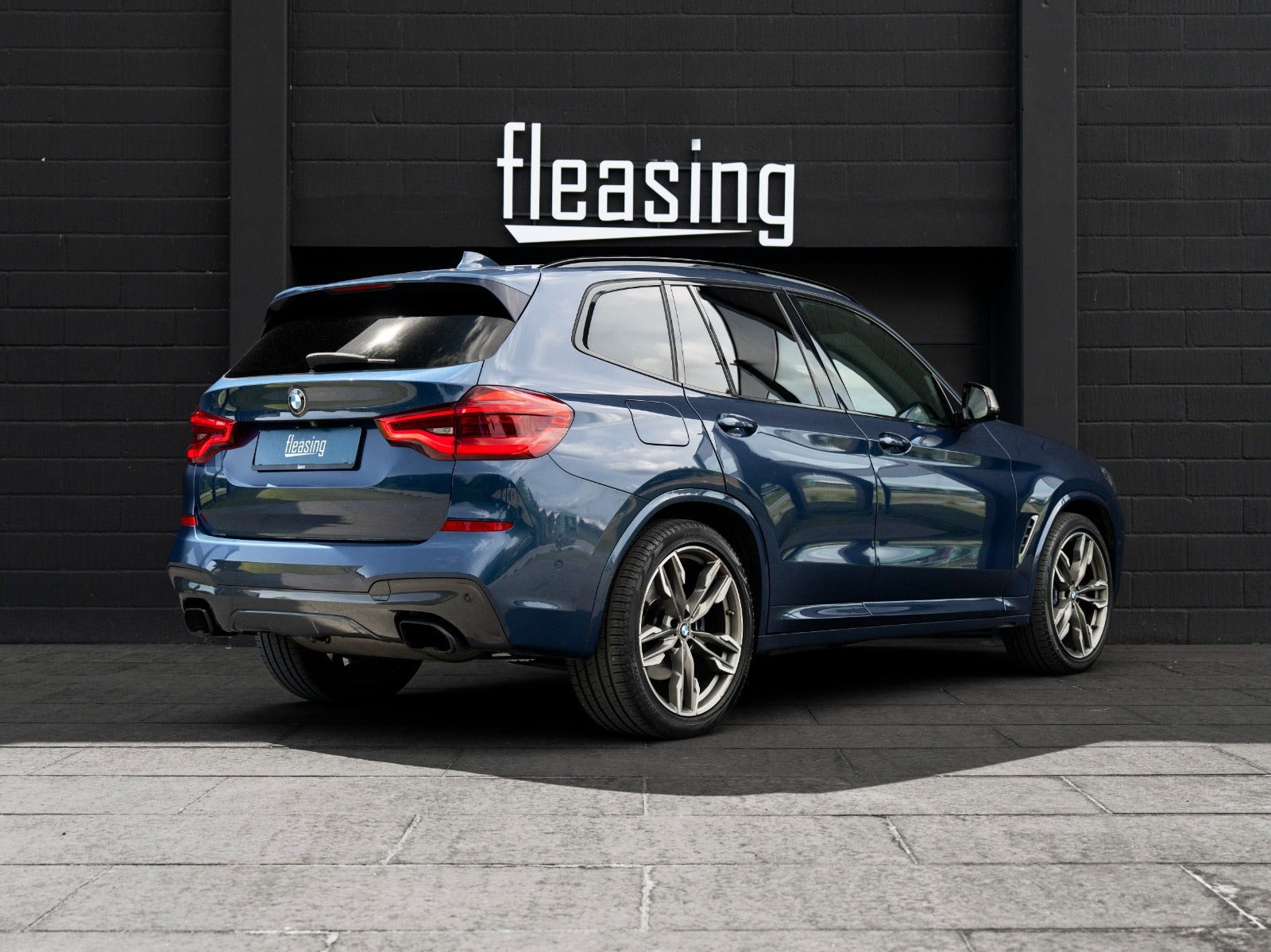 Blå BMW X3 fra 2018