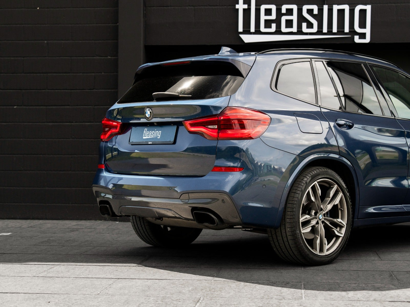 Blå BMW X3 fra 2018