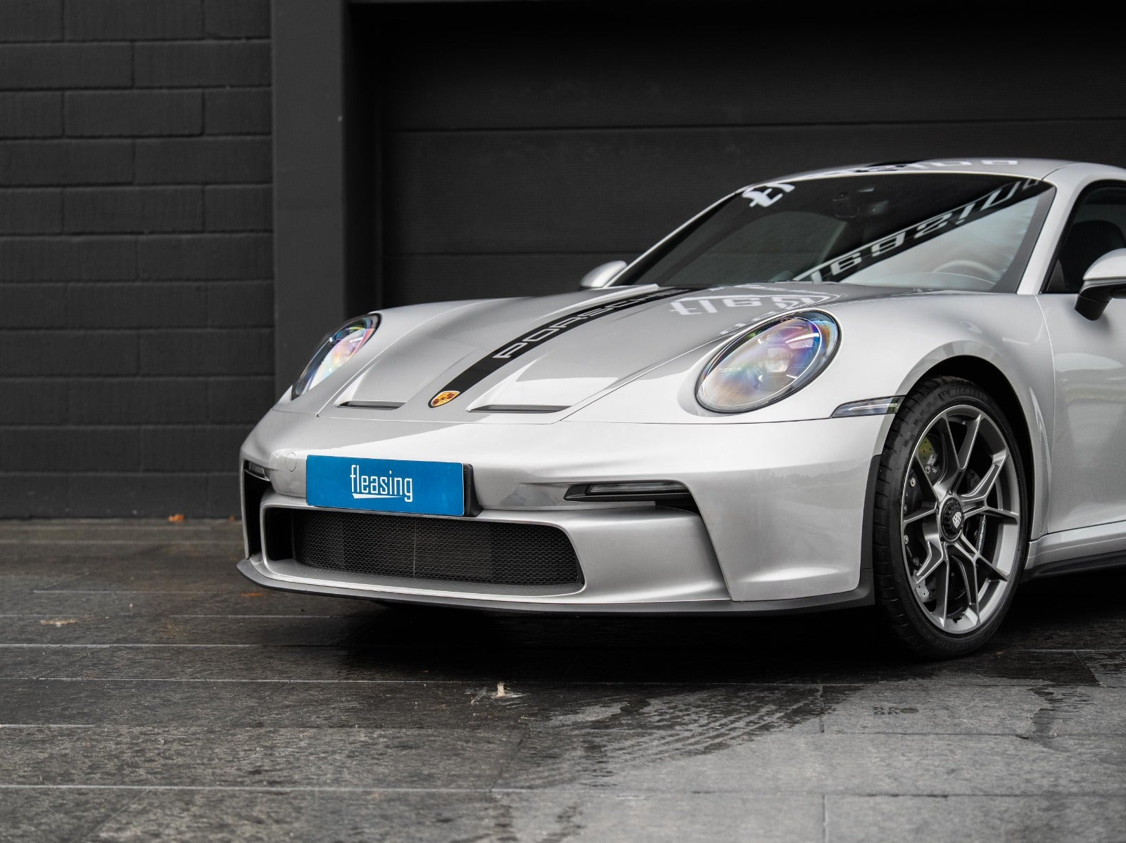 Sølv Porsche 911 GT3 fra 2022