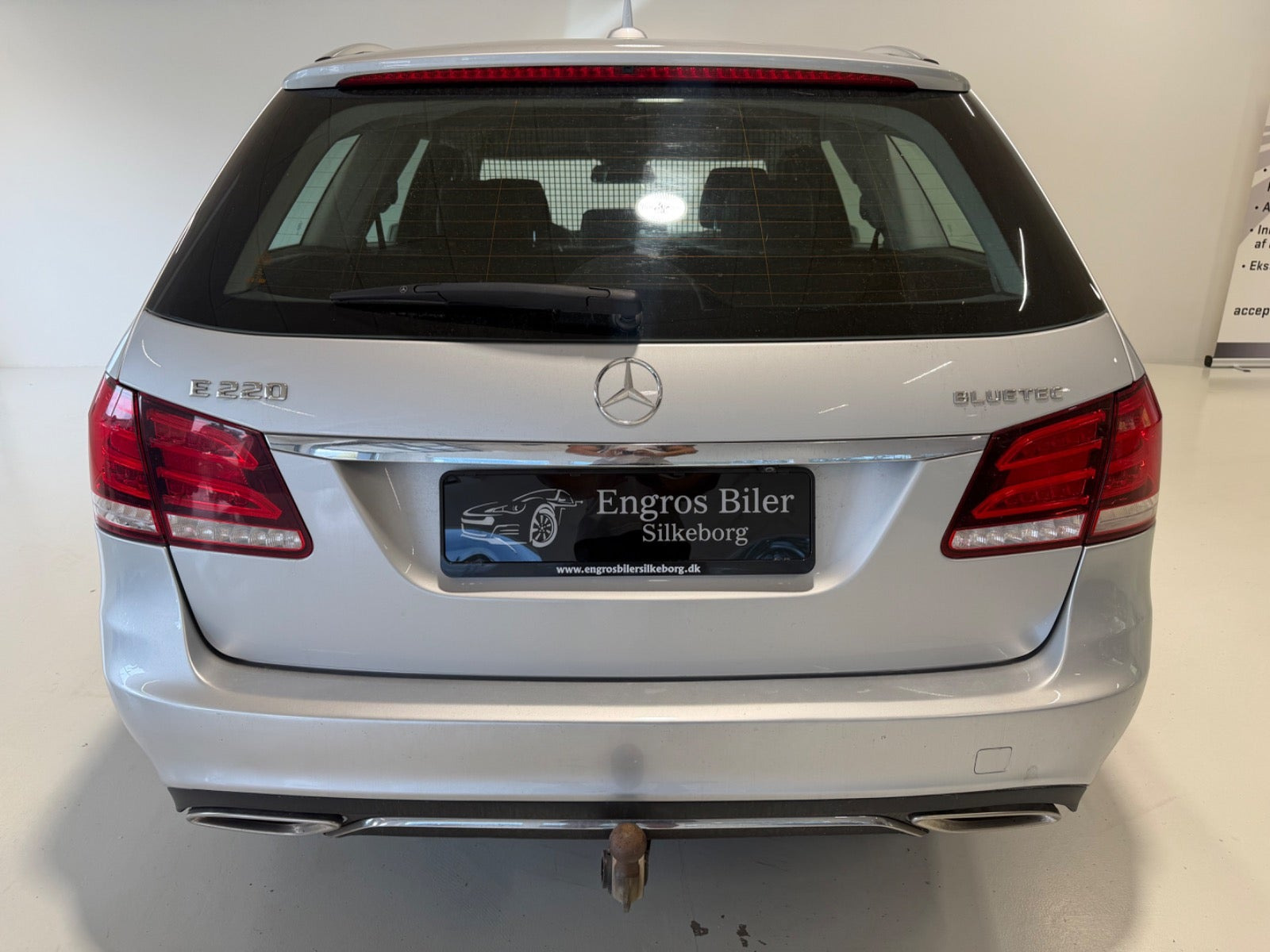 Grå Mercedes E220 fra 2015