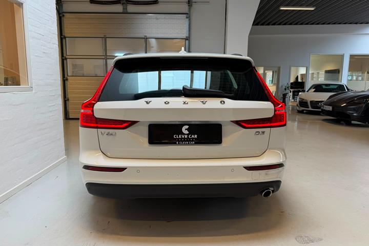Hvid Volvo V60 fra 2019