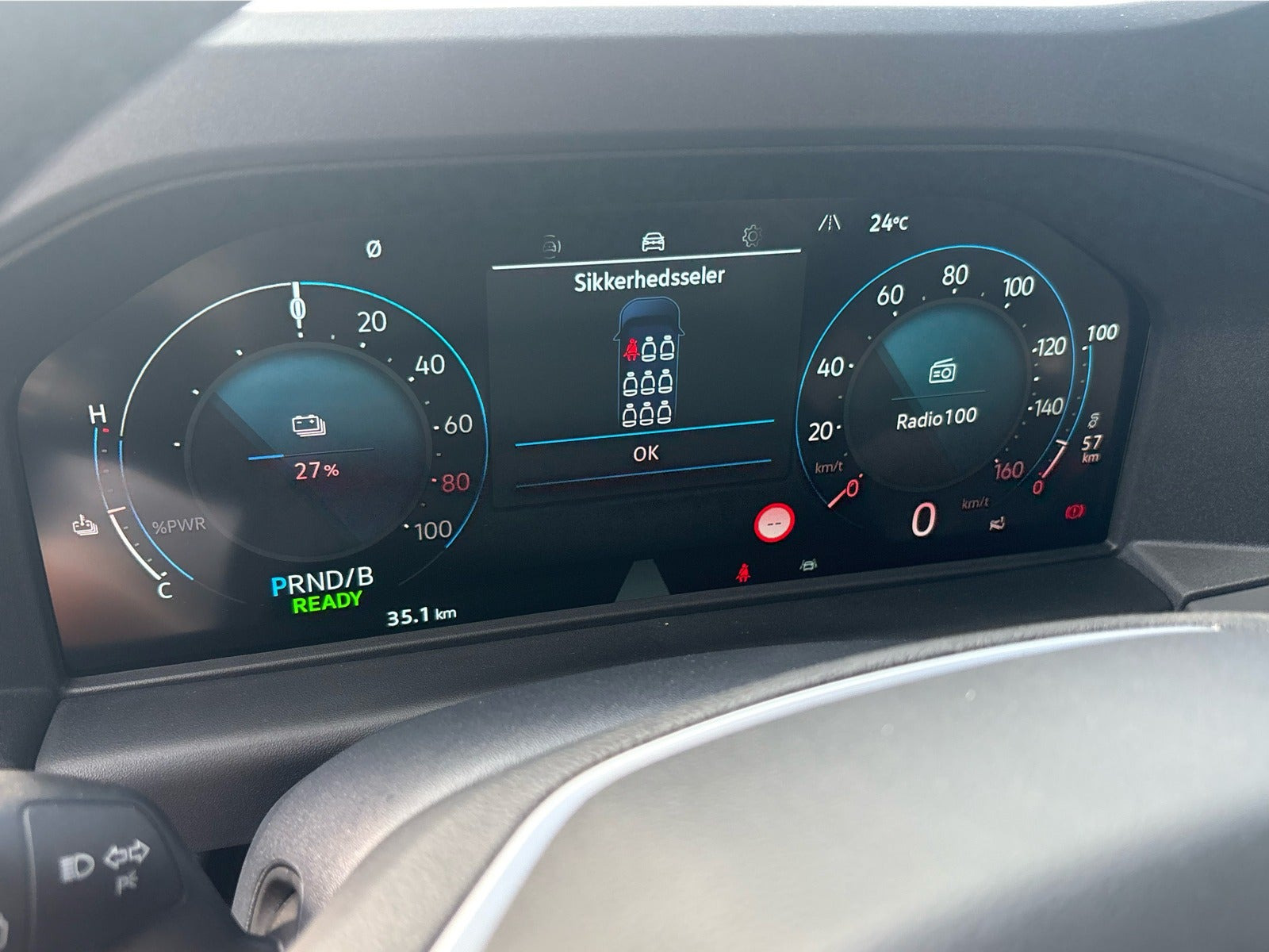 Hvid VW e-Caravelle fra 2026