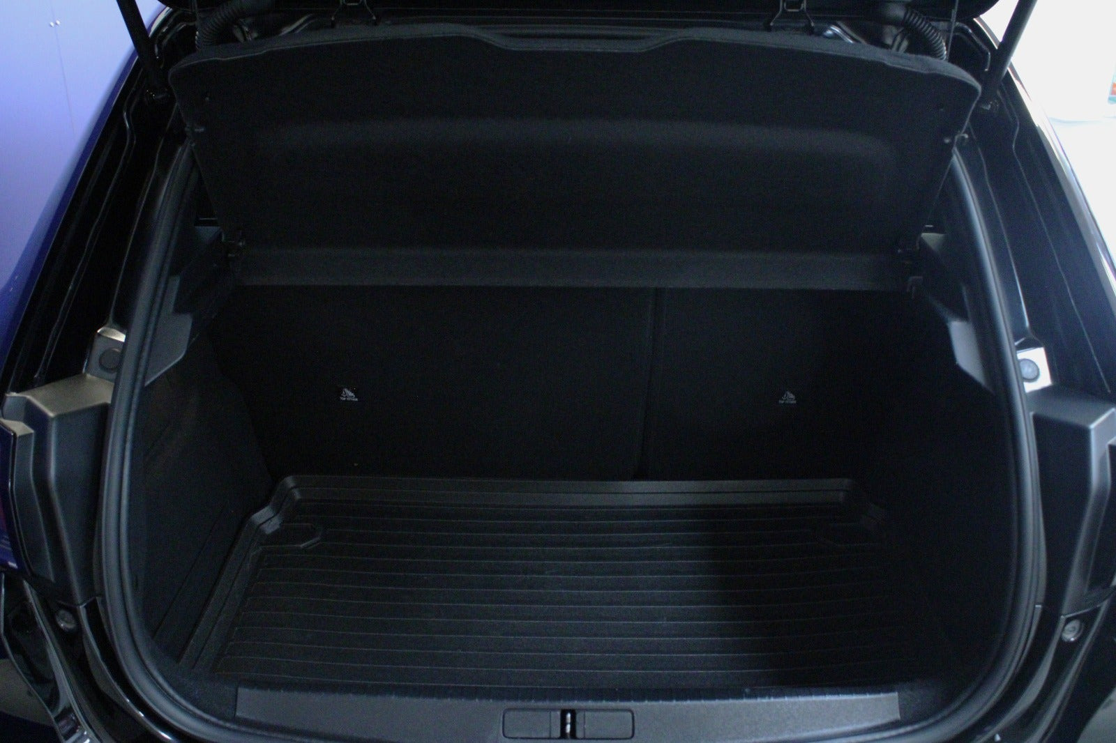 Sort Peugeot 208 fra 2020