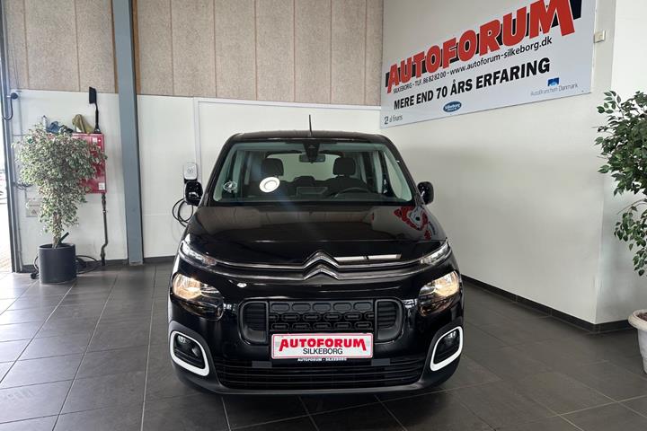 Sort Citroën Berlingo fra 2021