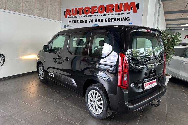 Sort Citroën Berlingo fra 2021