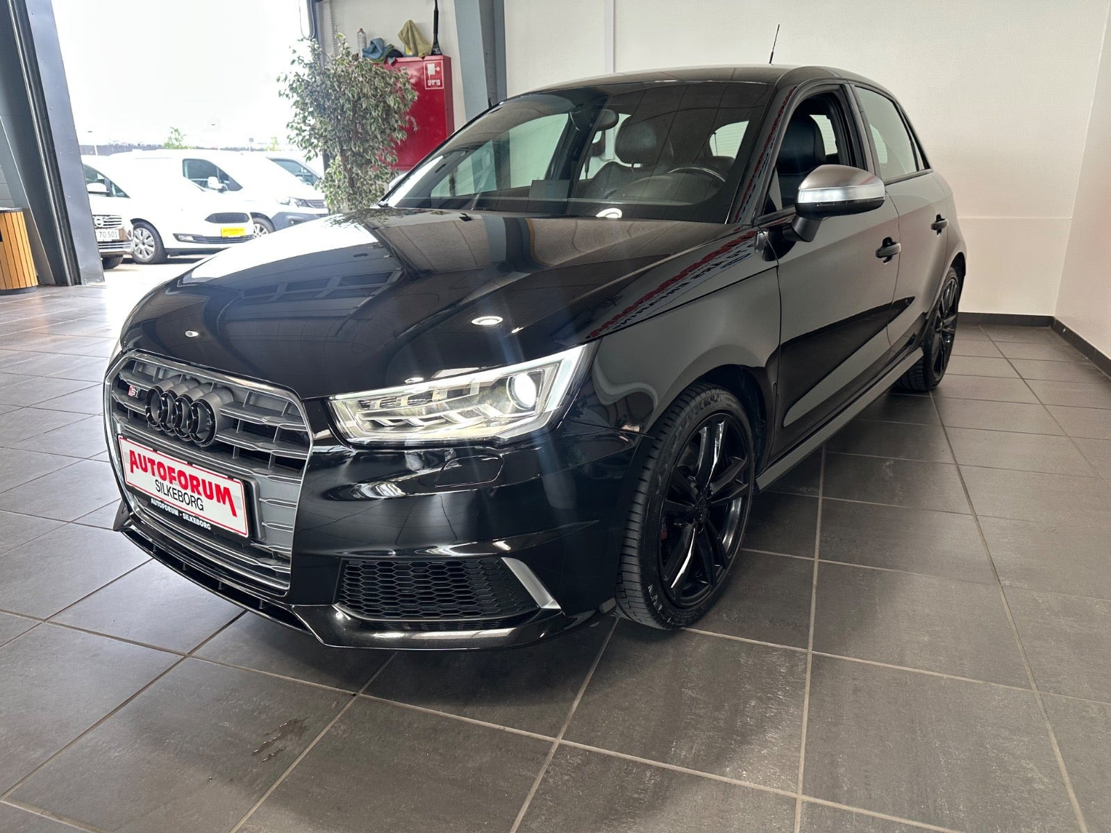 Sort Audi S1 fra 2015