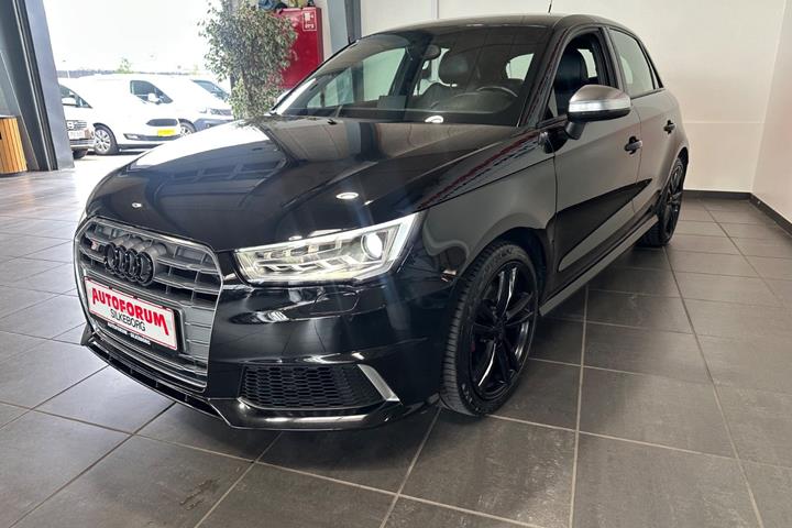 Sort Audi S1 fra 2015
