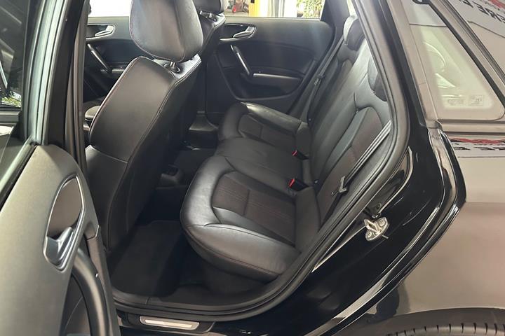 Sort Audi S1 fra 2015