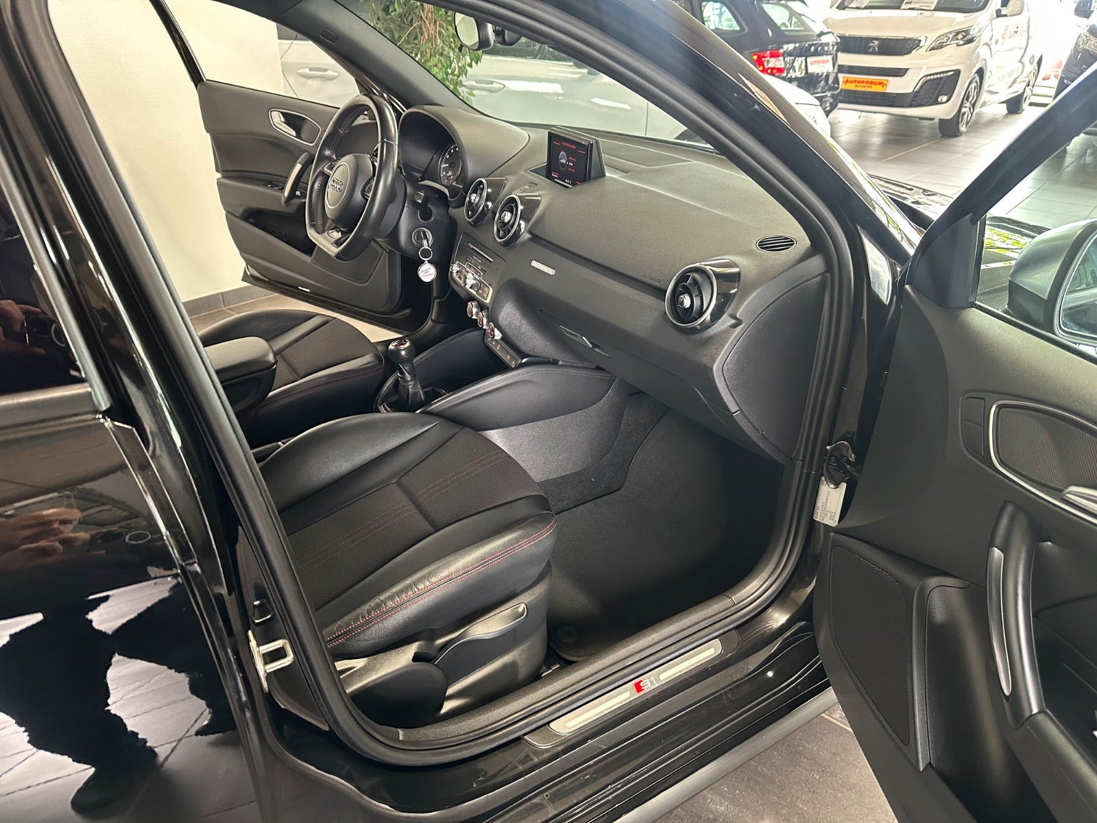 Sort Audi S1 fra 2015
