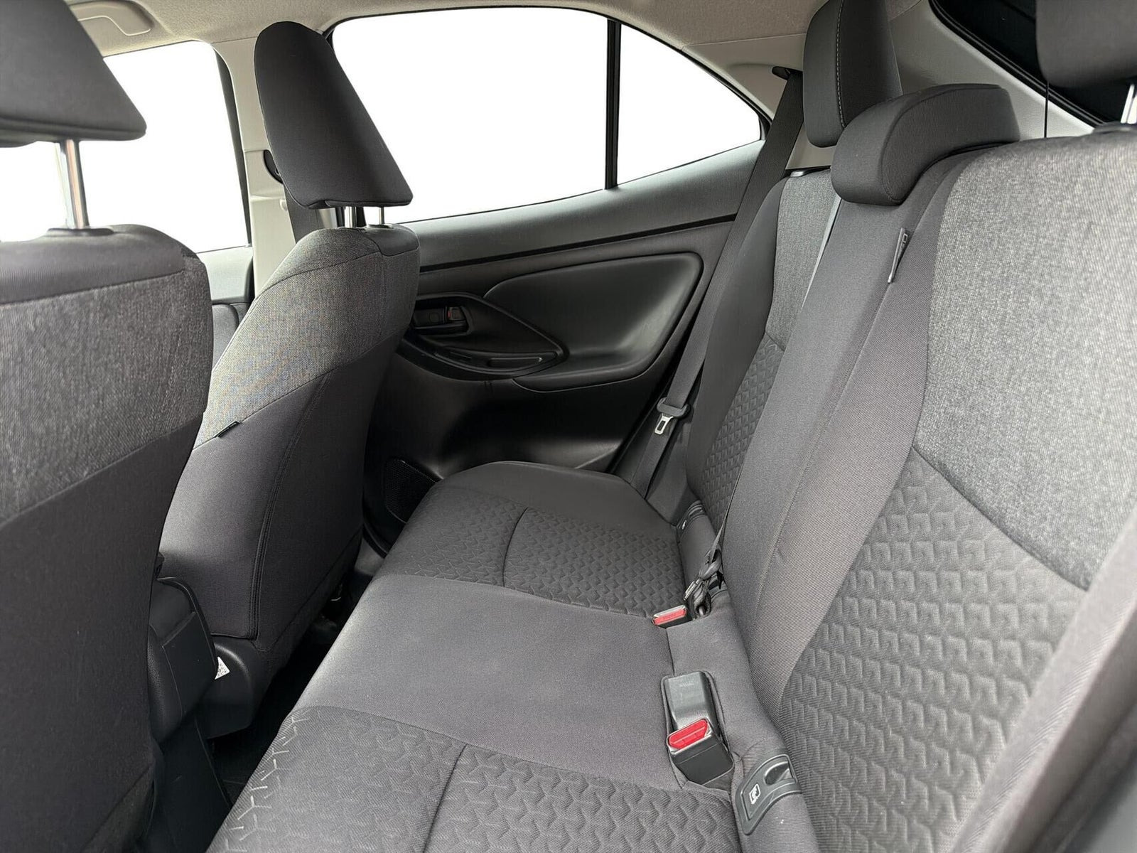 Sort Toyota Yaris Cross fra 2023
