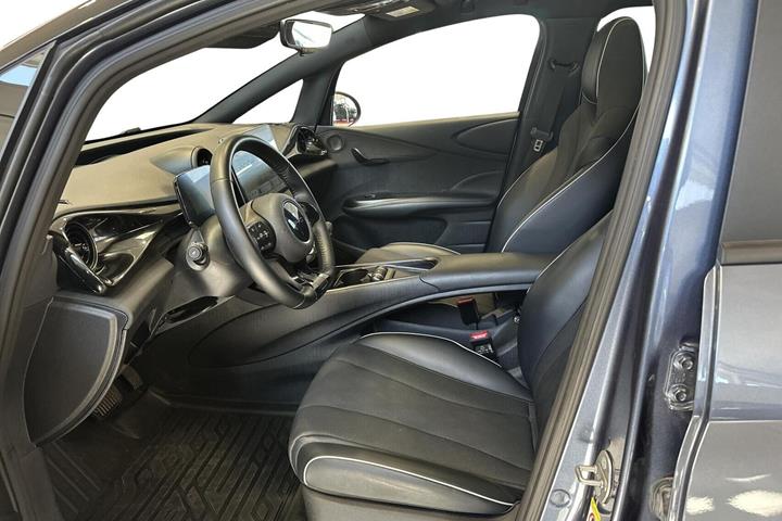 Blå BYD Dolphin fra 2023