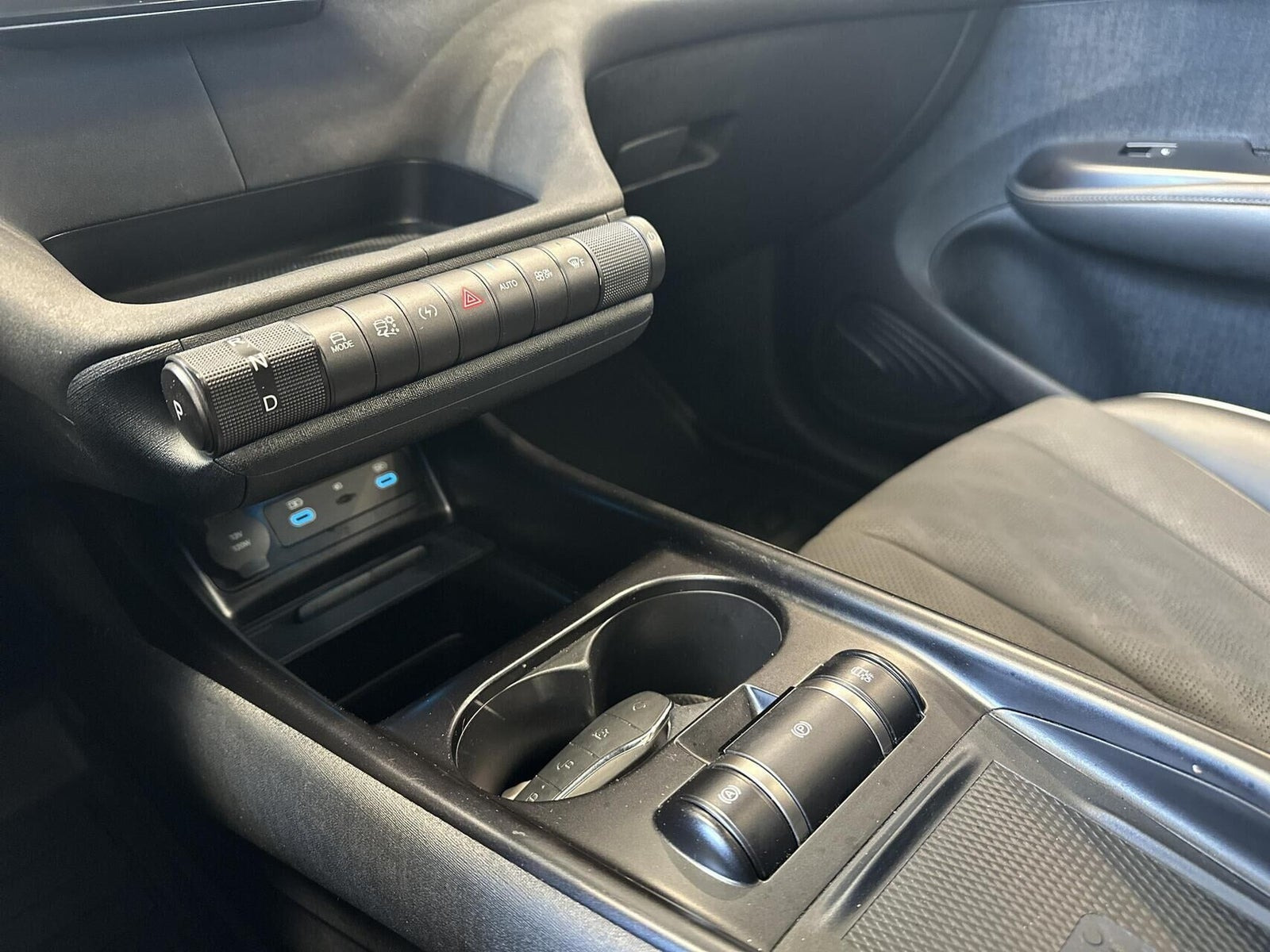 Blå BYD Dolphin fra 2023