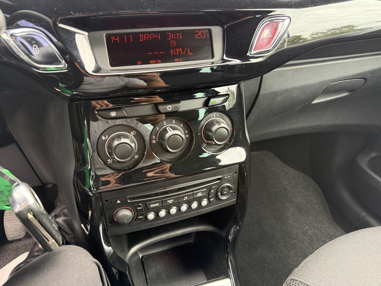 Brun Citroën DS3 fra 2012