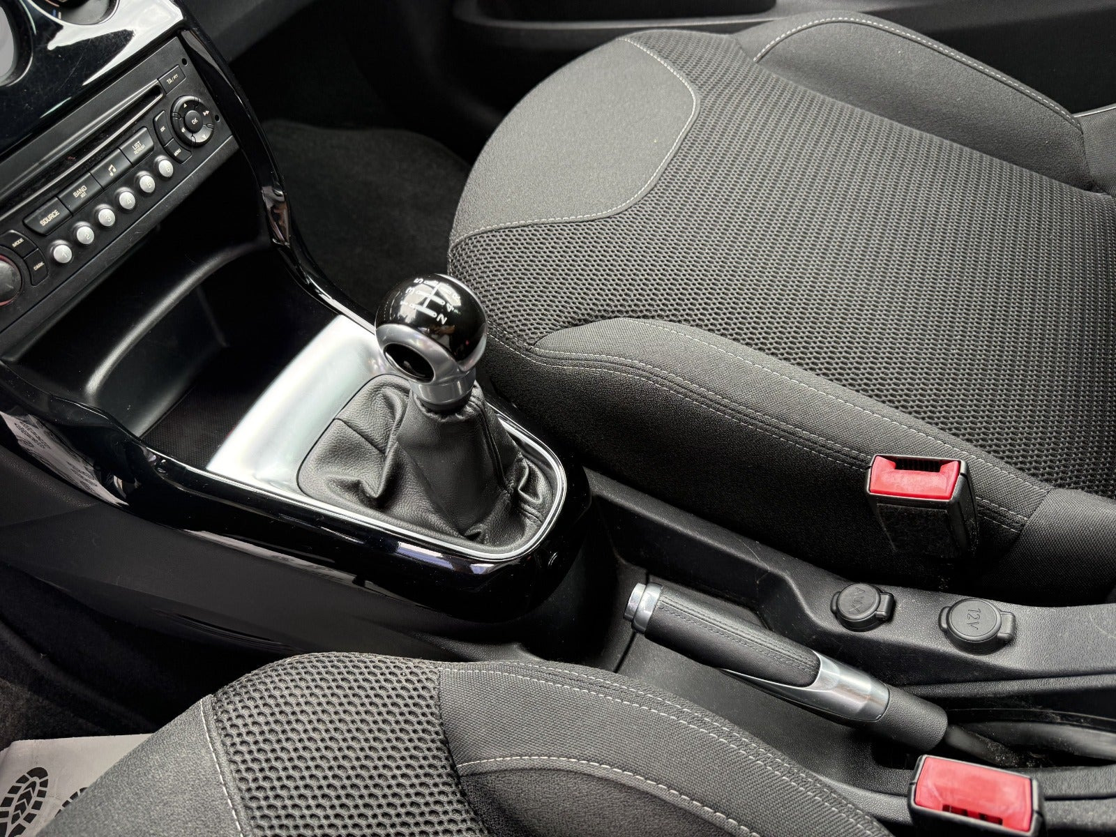 Brun Citroën DS3 fra 2012