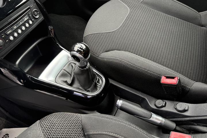 Brun Citroën DS3 fra 2012