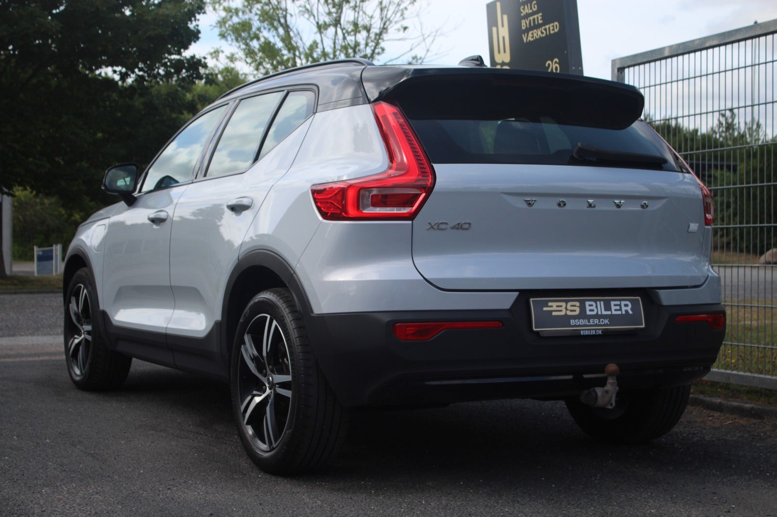 Hvid Volvo XC40 fra 2021