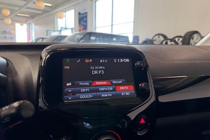 Blå Toyota Aygo fra 2015