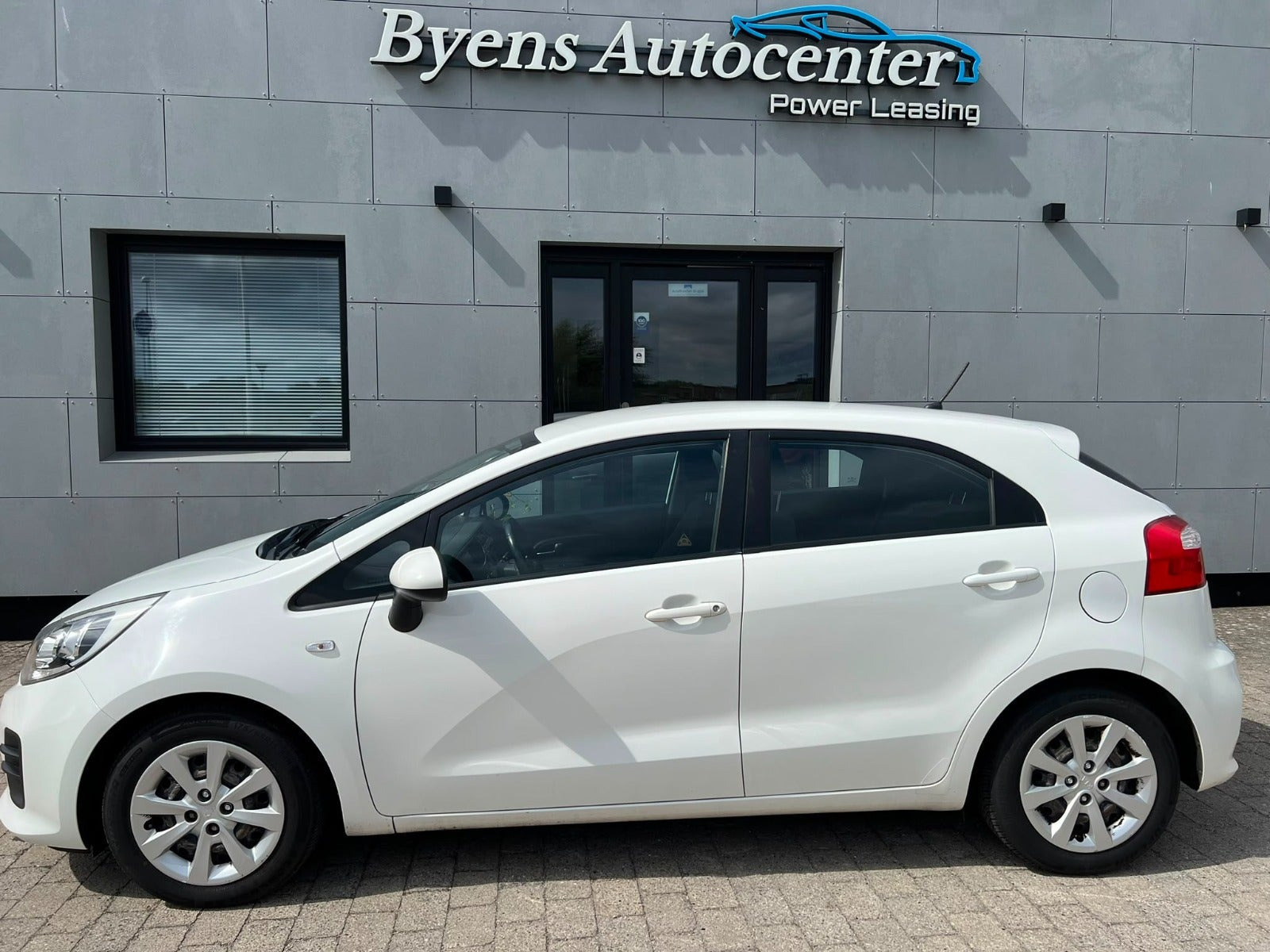 undefined Kia Rio fra 2016