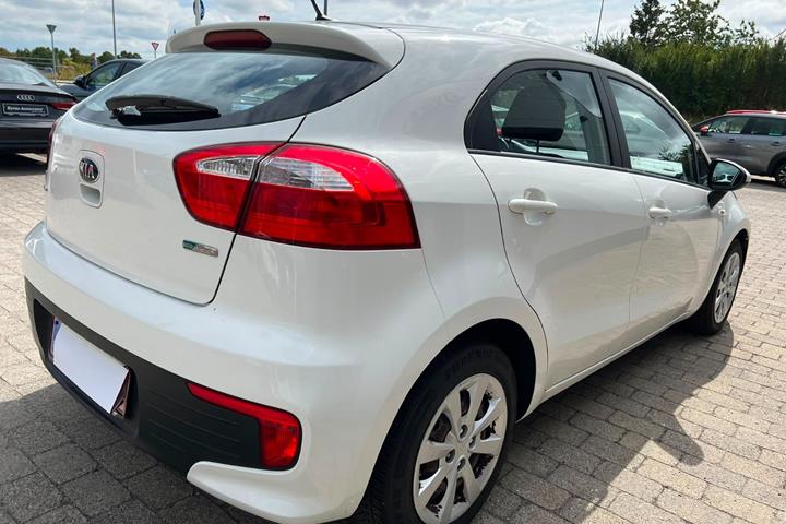 undefined Kia Rio fra 2016