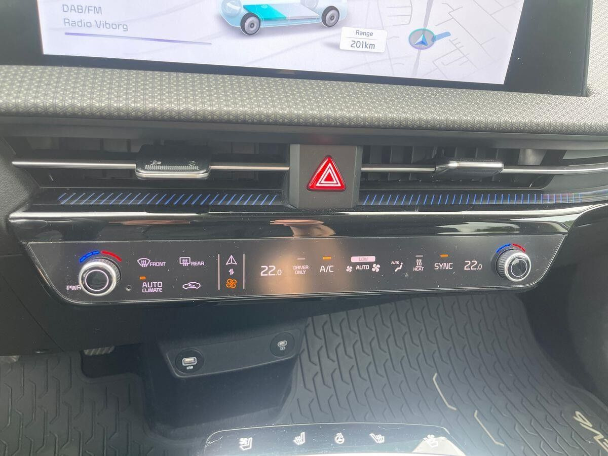 Sølv Kia EV6 fra 2024